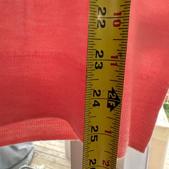 J. Crew Italian Cashmere V Neck Lightweight Pullover Sweater size Medium - Picture 15 of 16